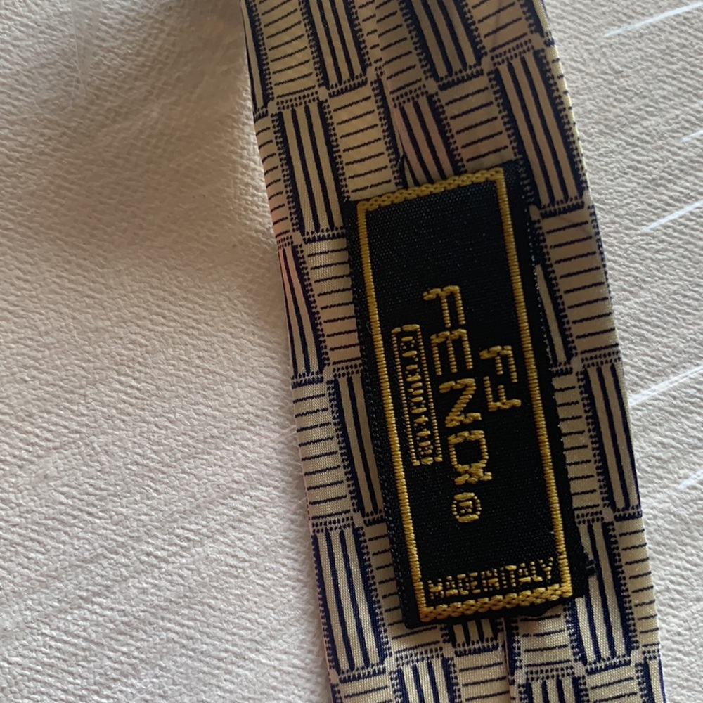 Fendi necktie brand new ranked A - Picture 4 of 4